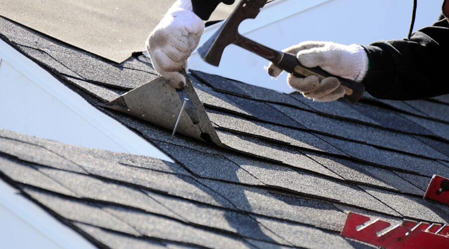 Professional residential roofers in Frederika, IA